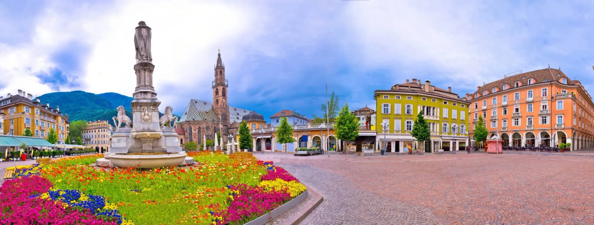 Bolzano main square waltherplatz panoramic view